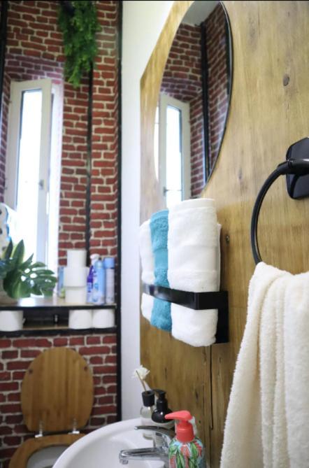 Cozy , Warm And Welcoming In The Heart Of