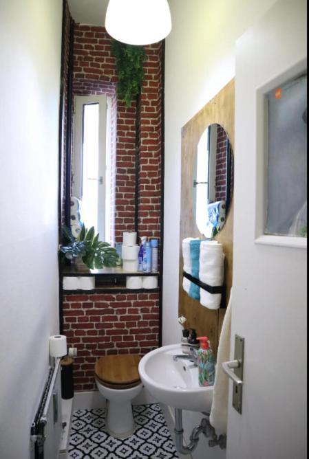 Homestay Cozy , Warm And Welcoming In The Heart Of